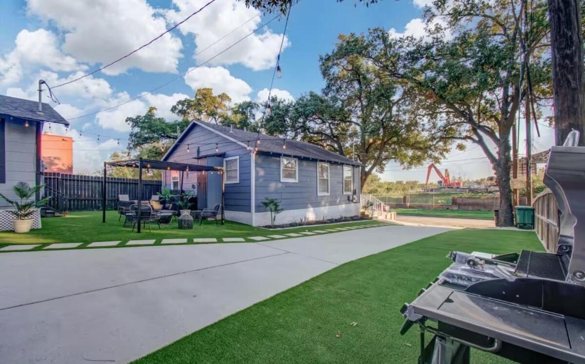 Two-bedroom Townhouse In Downtown Houston